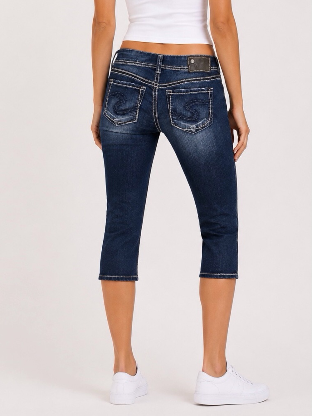 Silver Jeans 27 (4) Suki Capri Stretch Women’s Jeans Low Rise Thick Stitch Logo